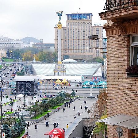 Apartments On Independence Square Kyiv Exterior photo