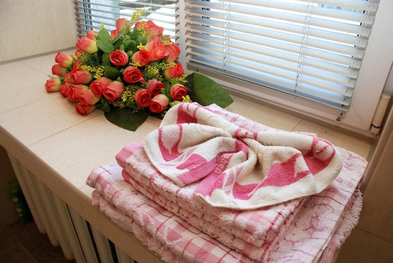 Apartments On Independence Square Kyiv Room photo