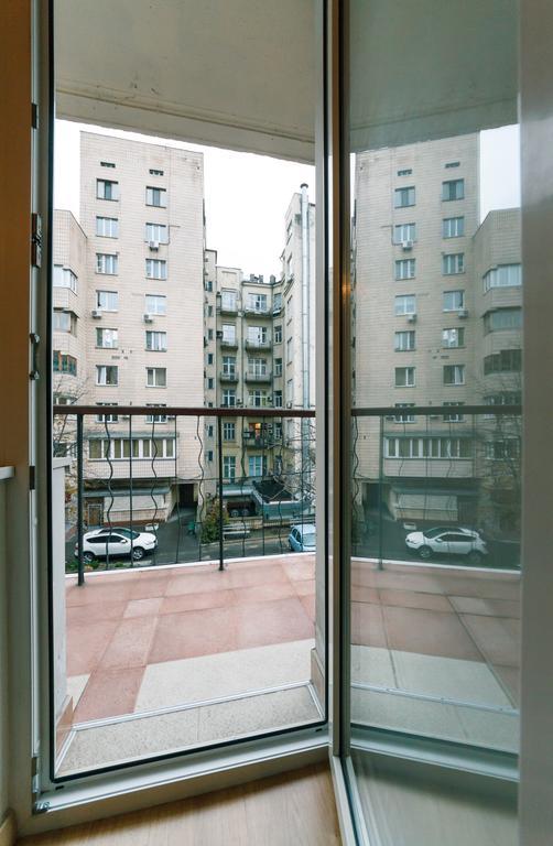 Apartments On Independence Square Kyiv Exterior photo