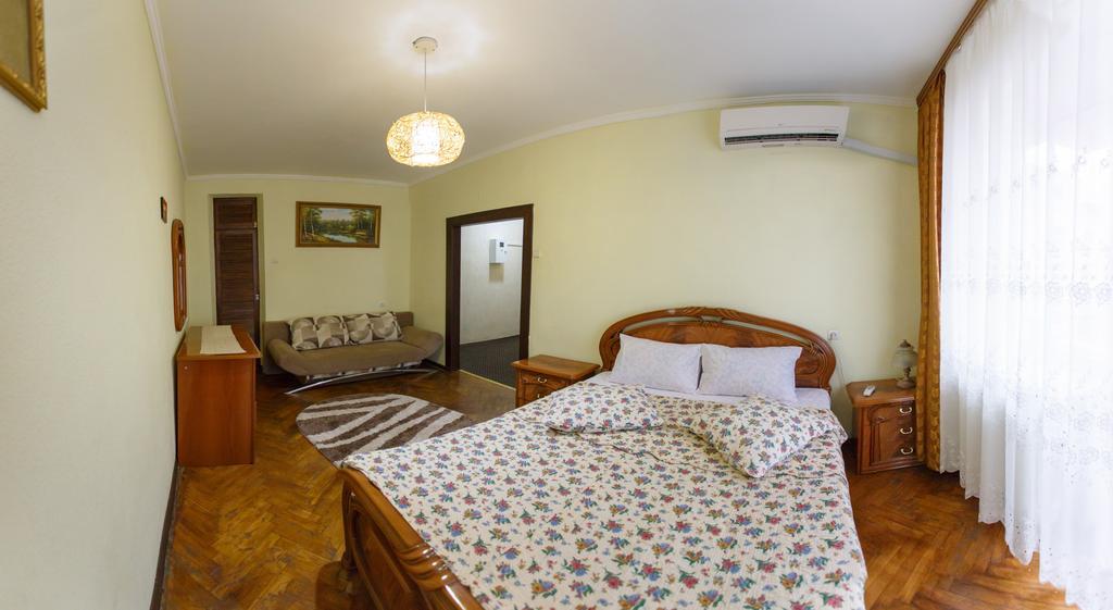 Apartments On Independence Square Kyiv Exterior photo