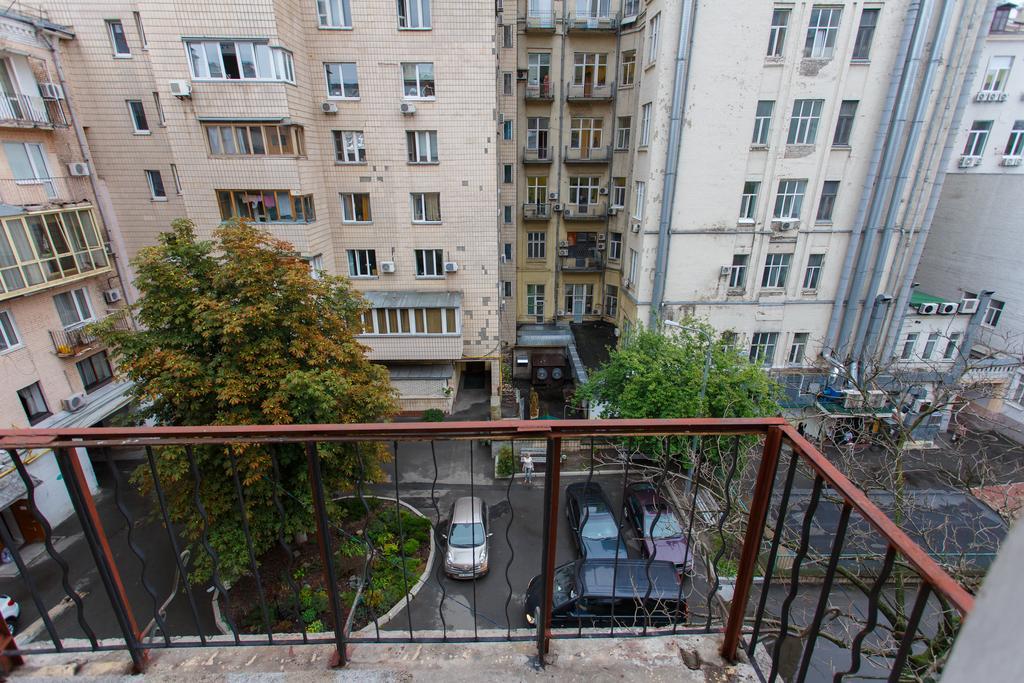 Apartments On Independence Square Kyiv Exterior photo