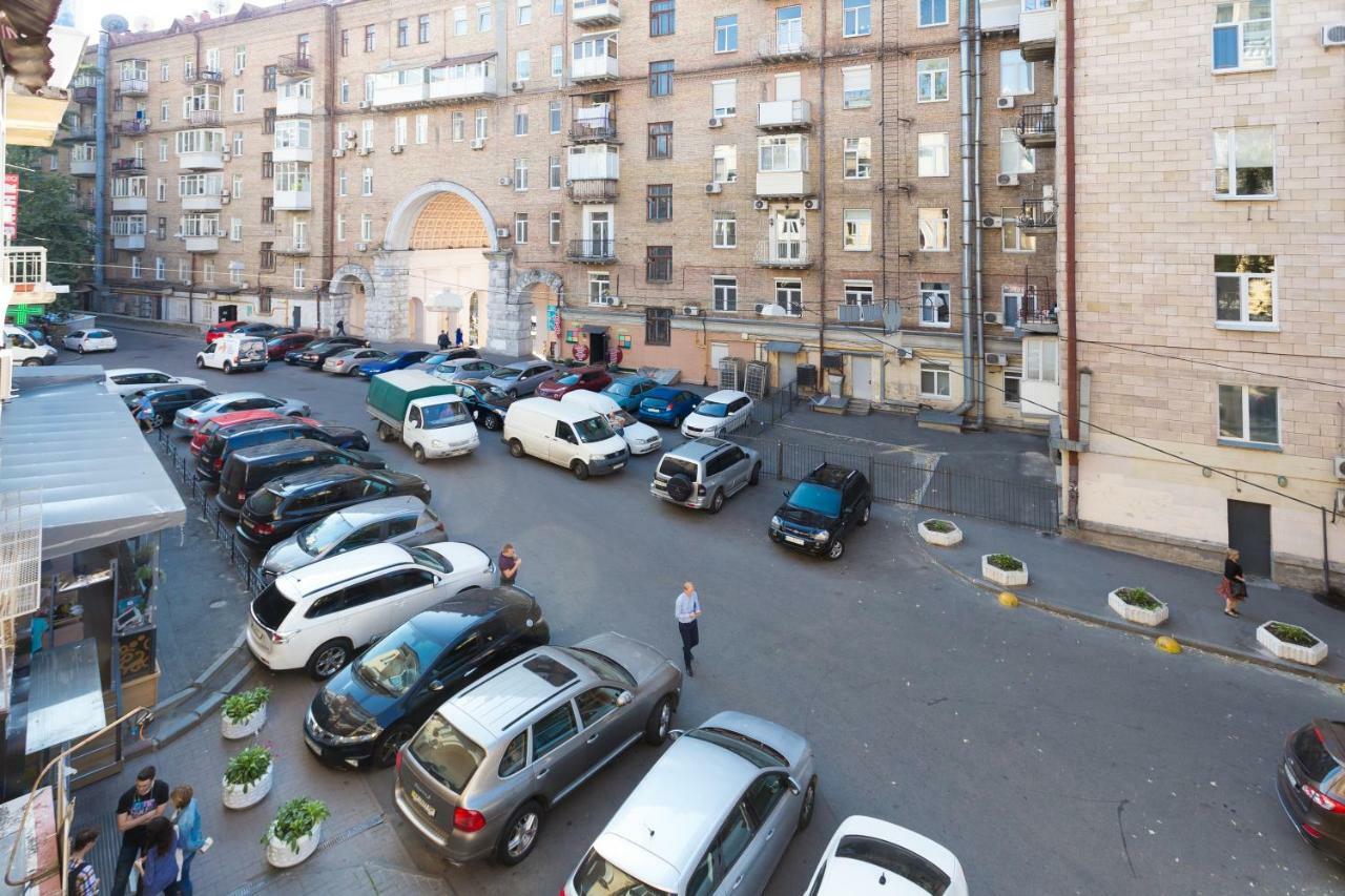 Apartments On Independence Square Kyiv Exterior photo